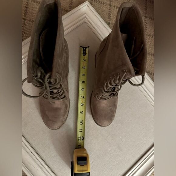 BEAU + ASHE Taupe Faux Suede Size 9.5 Rock Wedge Boots Booties Lace Up NWOT - Picture 11 of 13